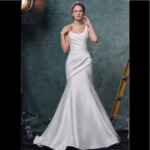 BRAND NEW Sareh Nouri gown. Absolutely stunning!